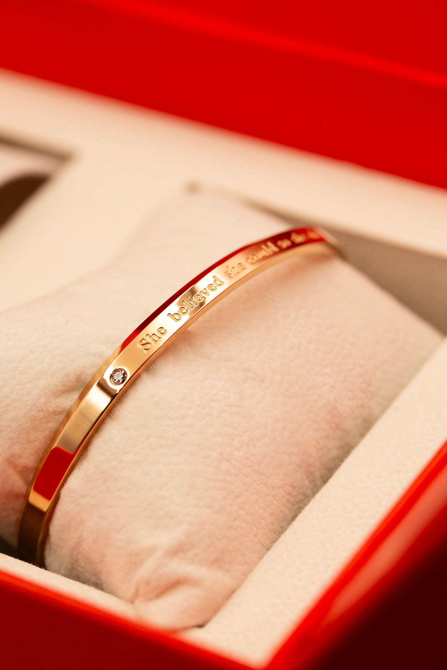 JIKAN YURI x Hannah Martin Watch Strap & Jewelry Set